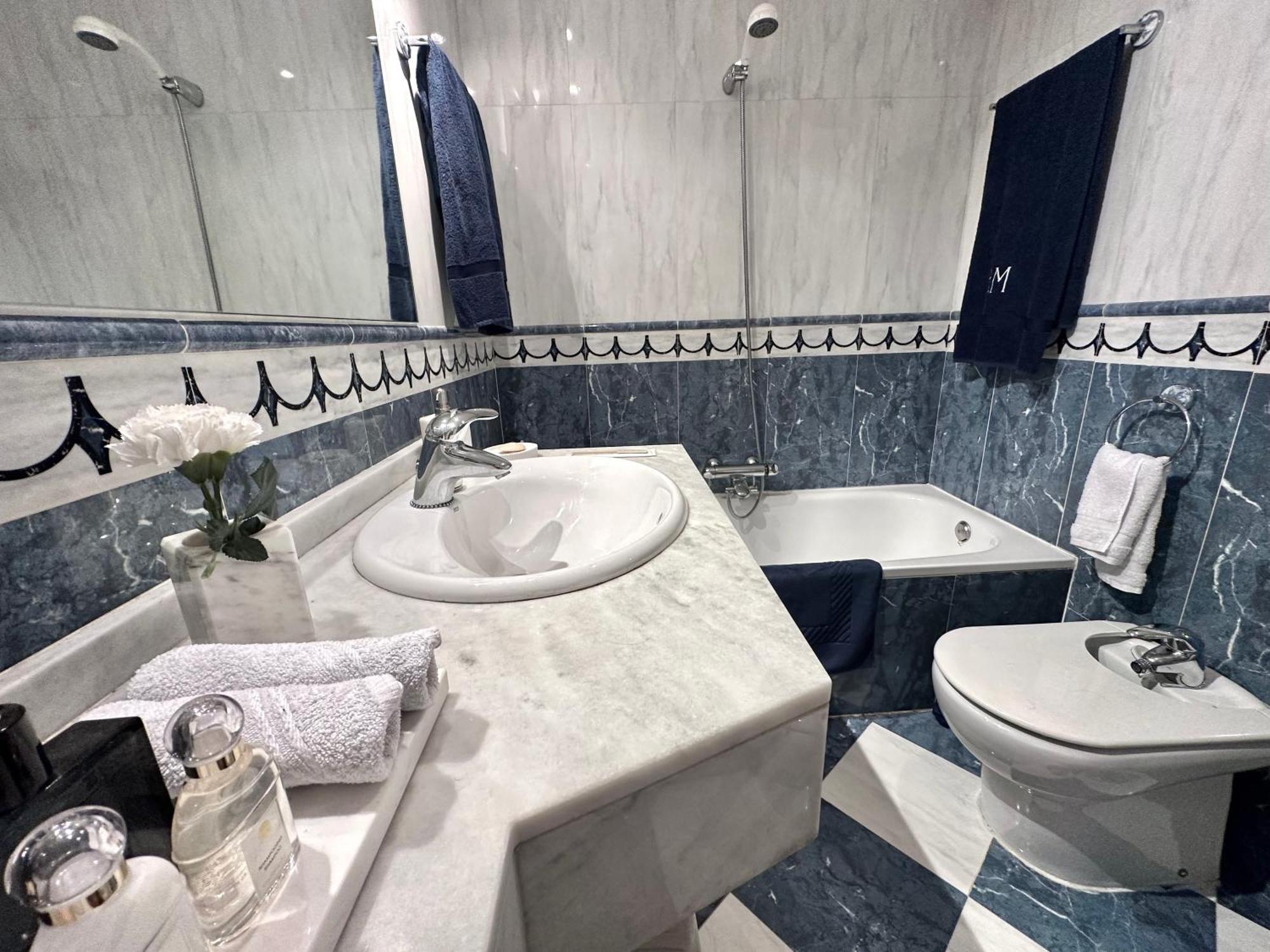 Medina - Luxury Suite Apt. Madrid Center Εξωτερικό φωτογραφία